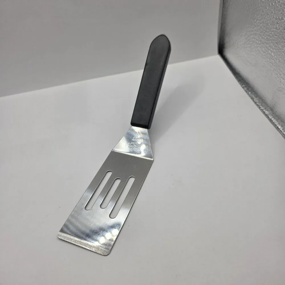 Pampered Chef Mini Serving Spatula #2622